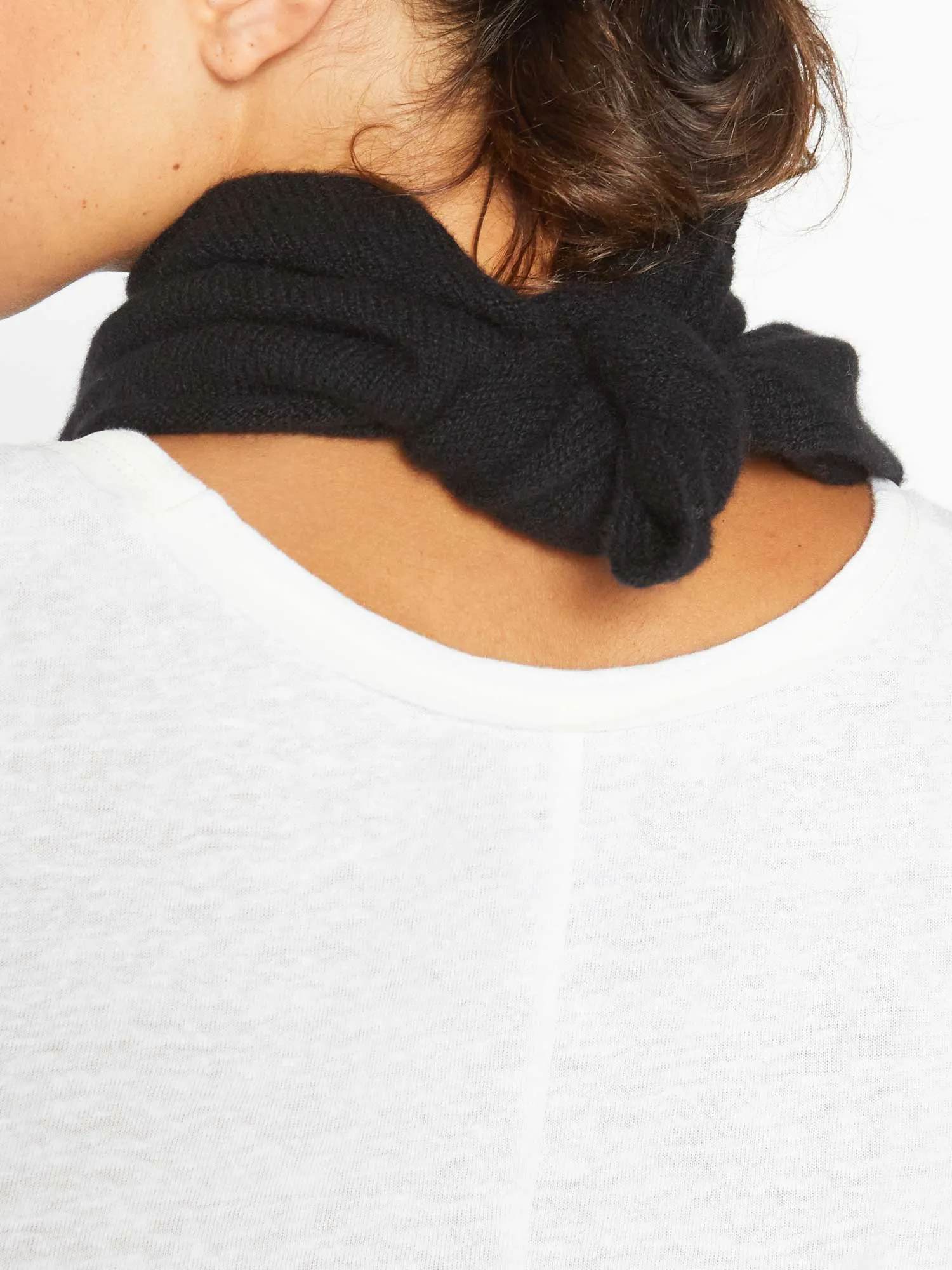 The Cashmere Neck Square